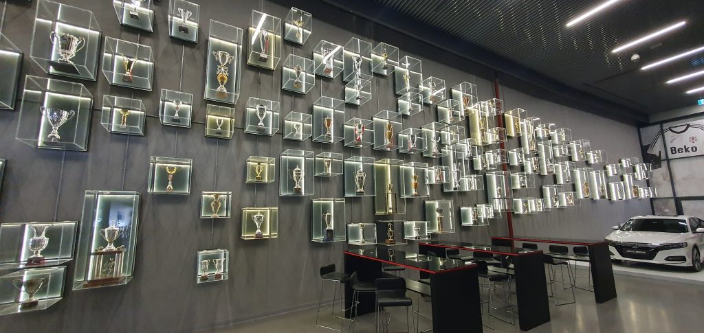 La salle des trophées du Stade de Beşiktaş à Istanbul